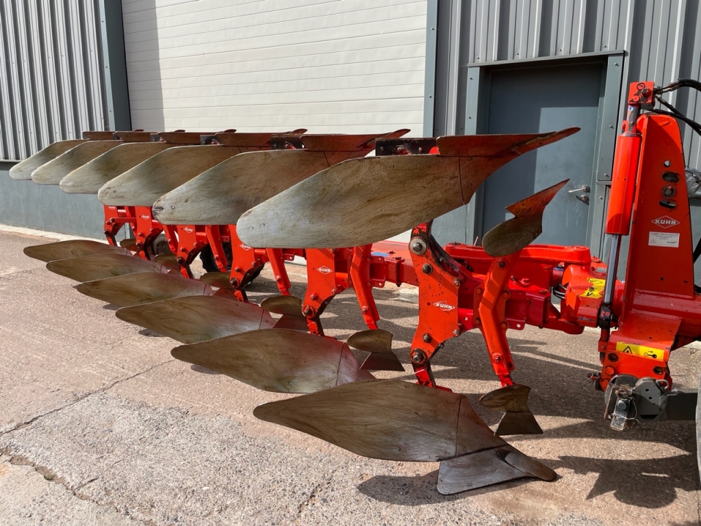 Kuhn Multi-Master 122 plough