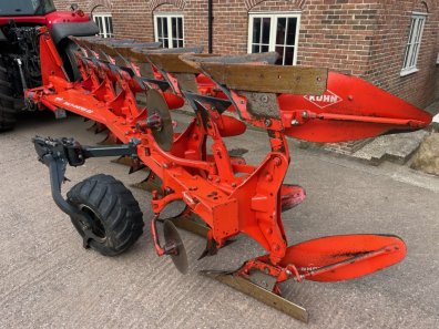 Kuhn Multi-Master 122 plough