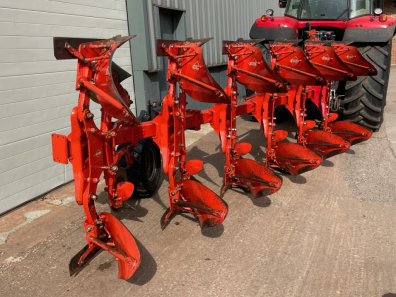 Kuhn Multi-Master 122 plough