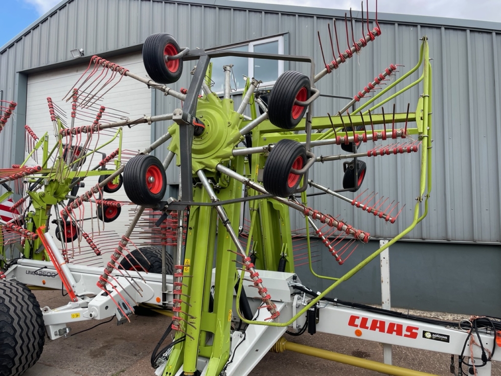 Claas liner 3600 4 rotor rake