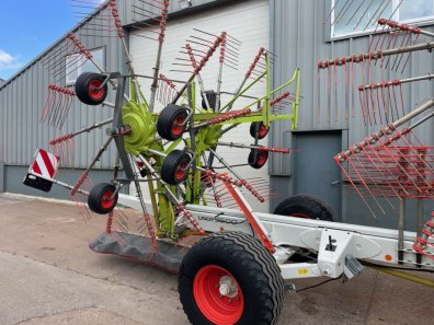 Claas liner 3600 4 rotor rake