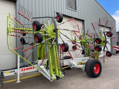 Claas liner 3600 4 rotor rake