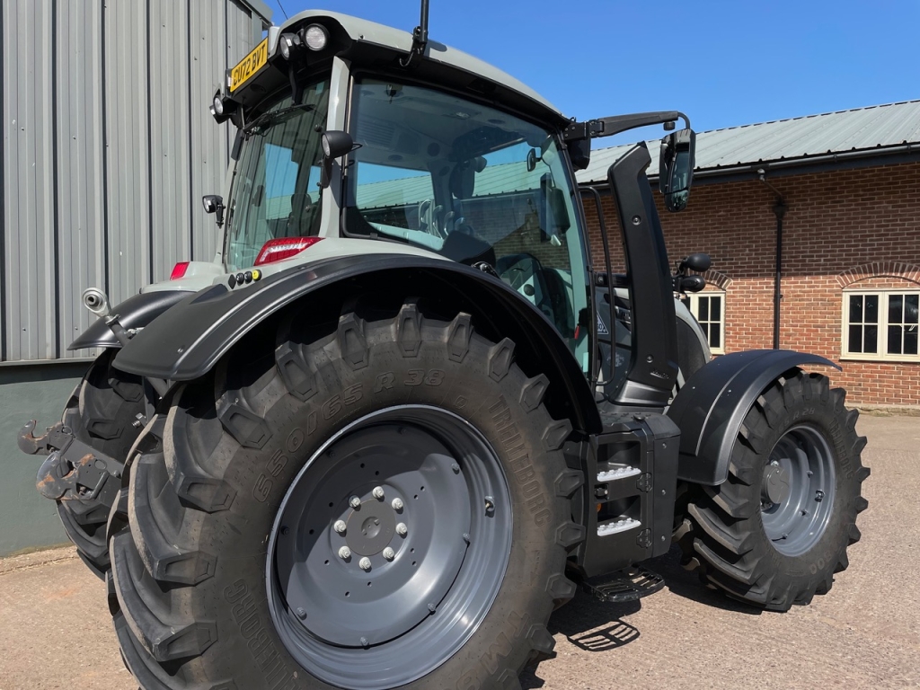Valtra N155 Unlimited Active