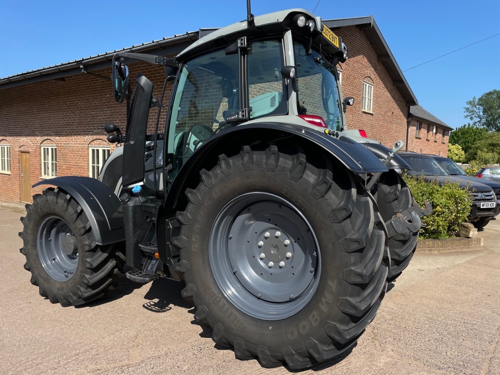 Valtra N155 Unlimited Active
