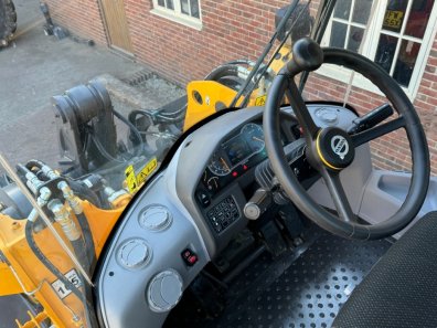 Volvo L70H Agricultural loading shovel