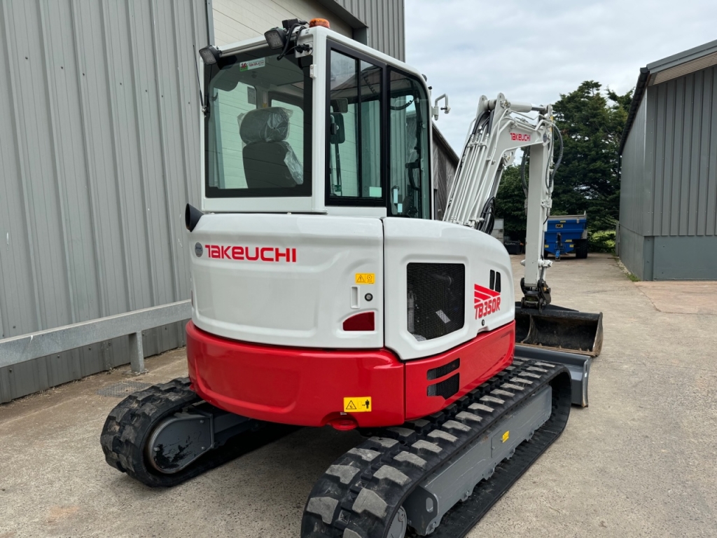 Takeuchi TB350R