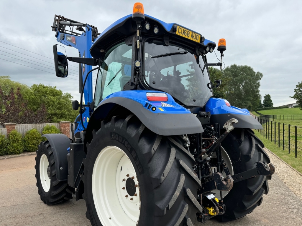 New Holland T6.145