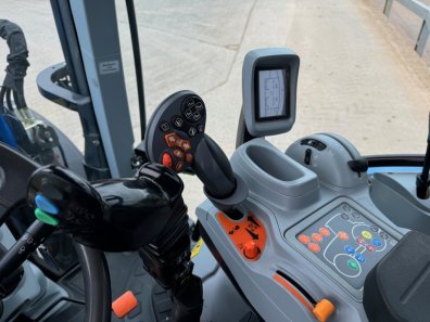 New Holland T6.145