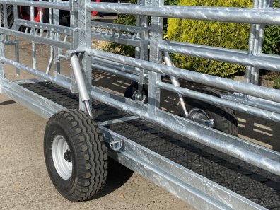 Condon Engineering 20ft mobile race