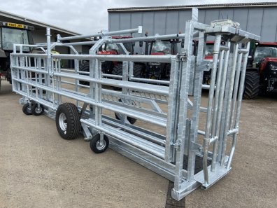 Condon Engineering 20ft mobile race