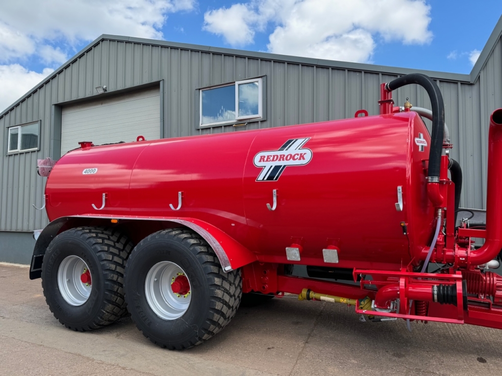 Redrock 4,000 Gallon tanker