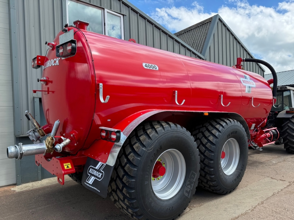 Redrock 4,000 Gallon tanker