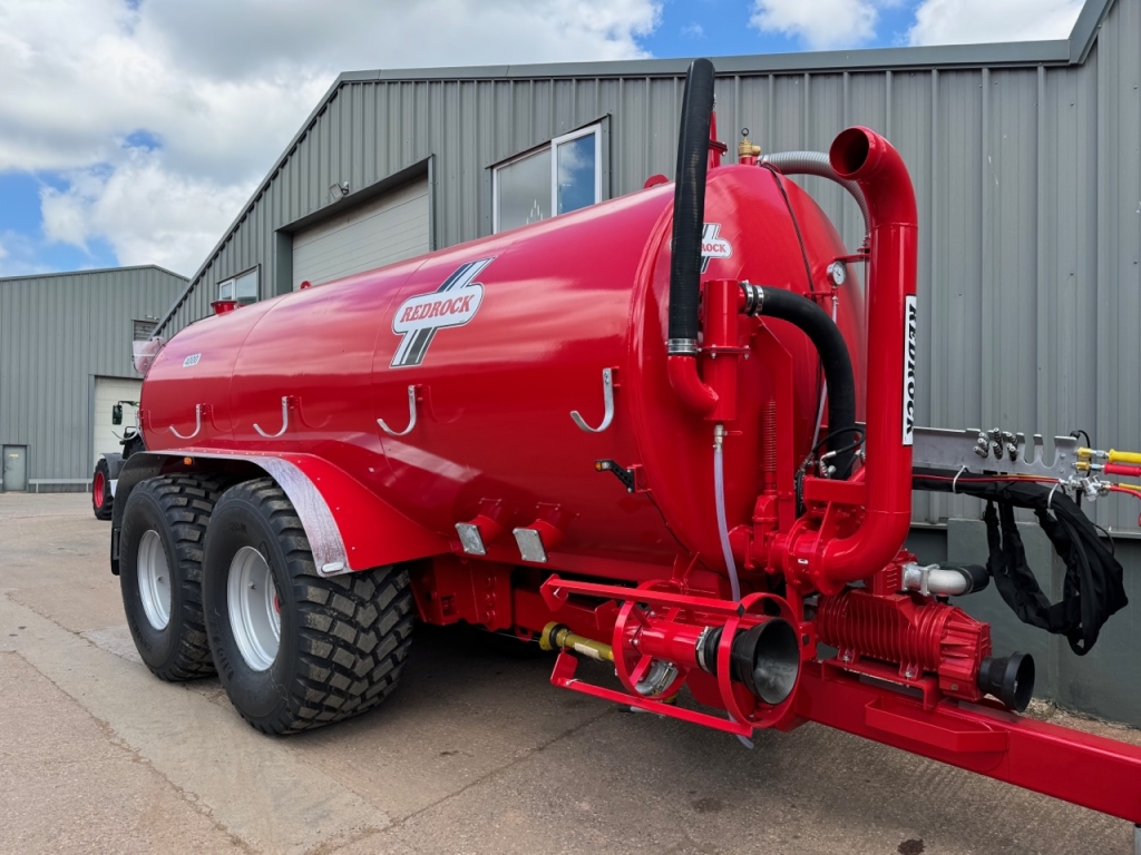 Redrock 4,000 Gallon tanker