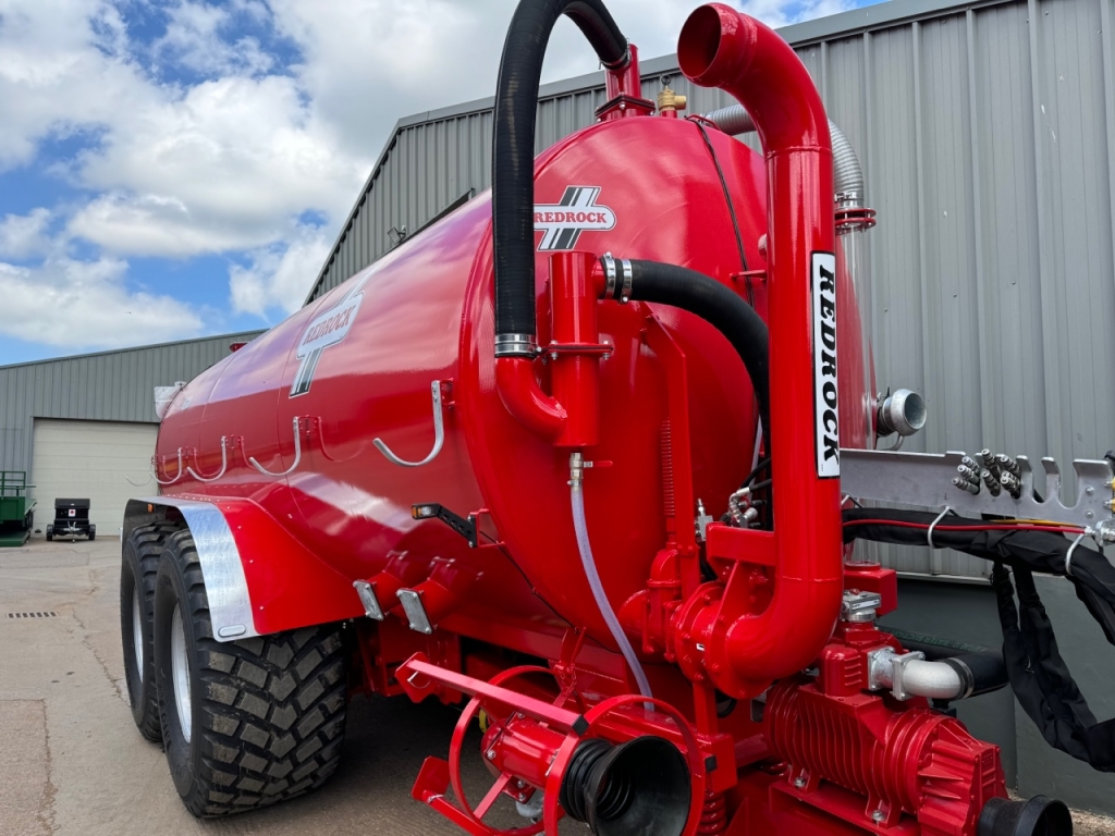 Redrock 4,000 Gallon tanker