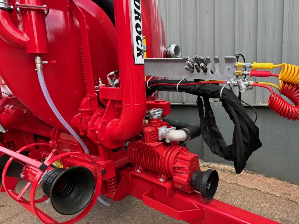 Redrock 4,000 Gallon tanker