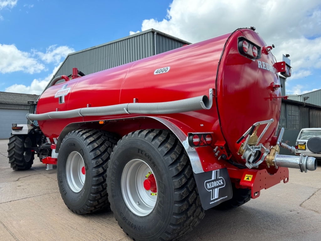 Redrock 4,000 Gallon tanker