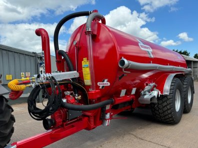 Redrock 4,000 Gallon tanker