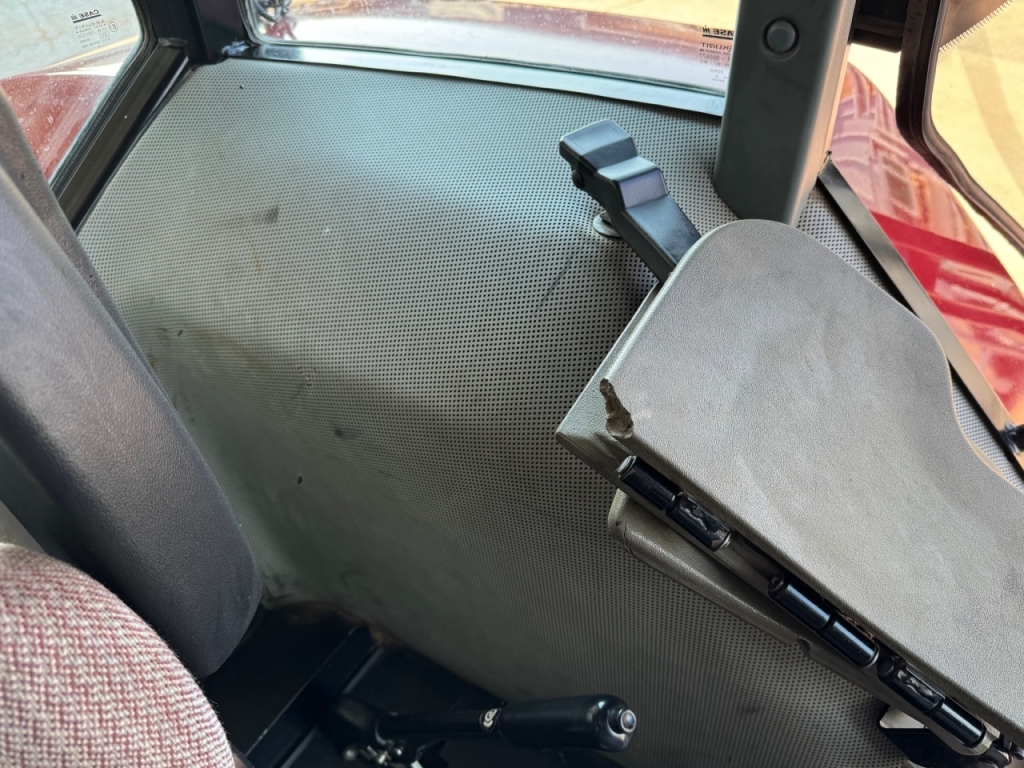 Case MX 170