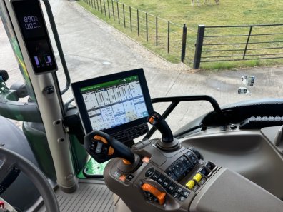 John Deere 6R 250