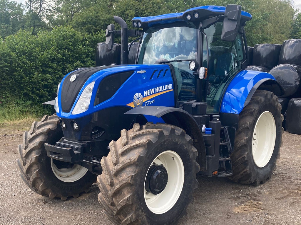 New Holland T7.225