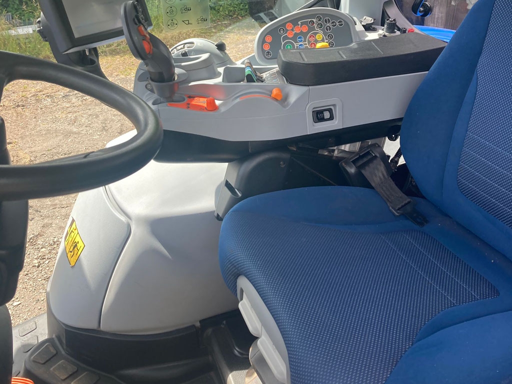New Holland T7.225