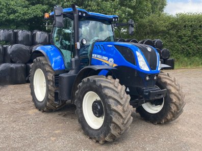 New Holland T7.225