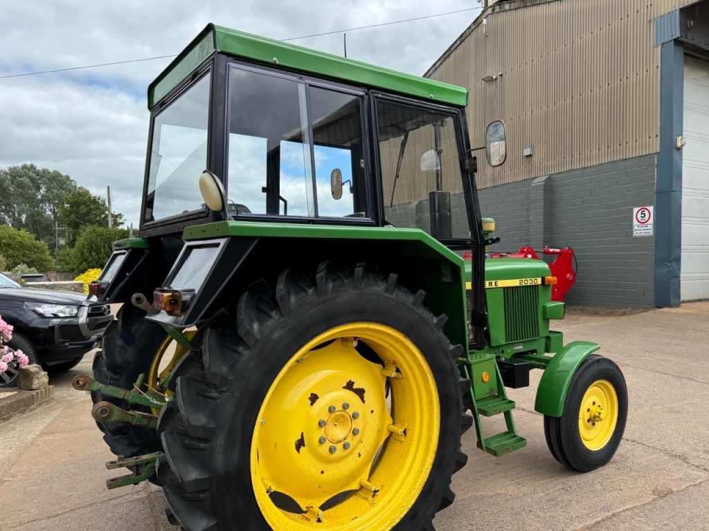 John Deere 2030