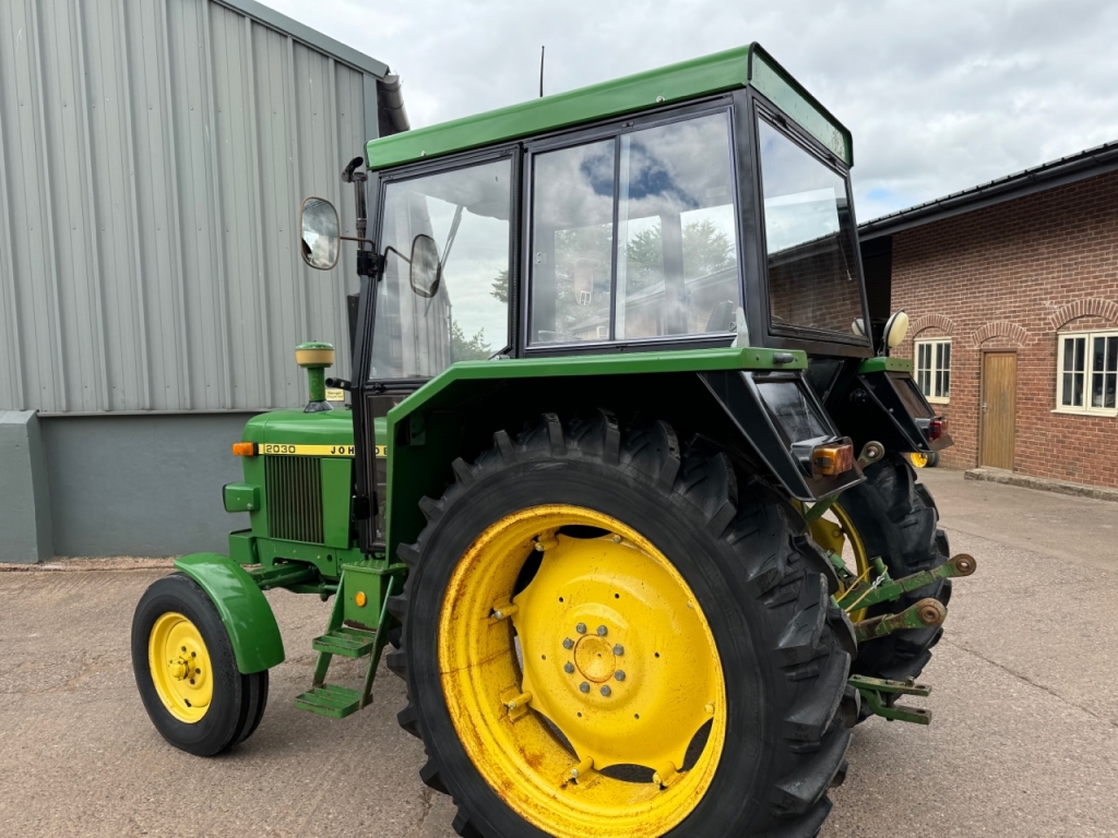 John Deere 2030