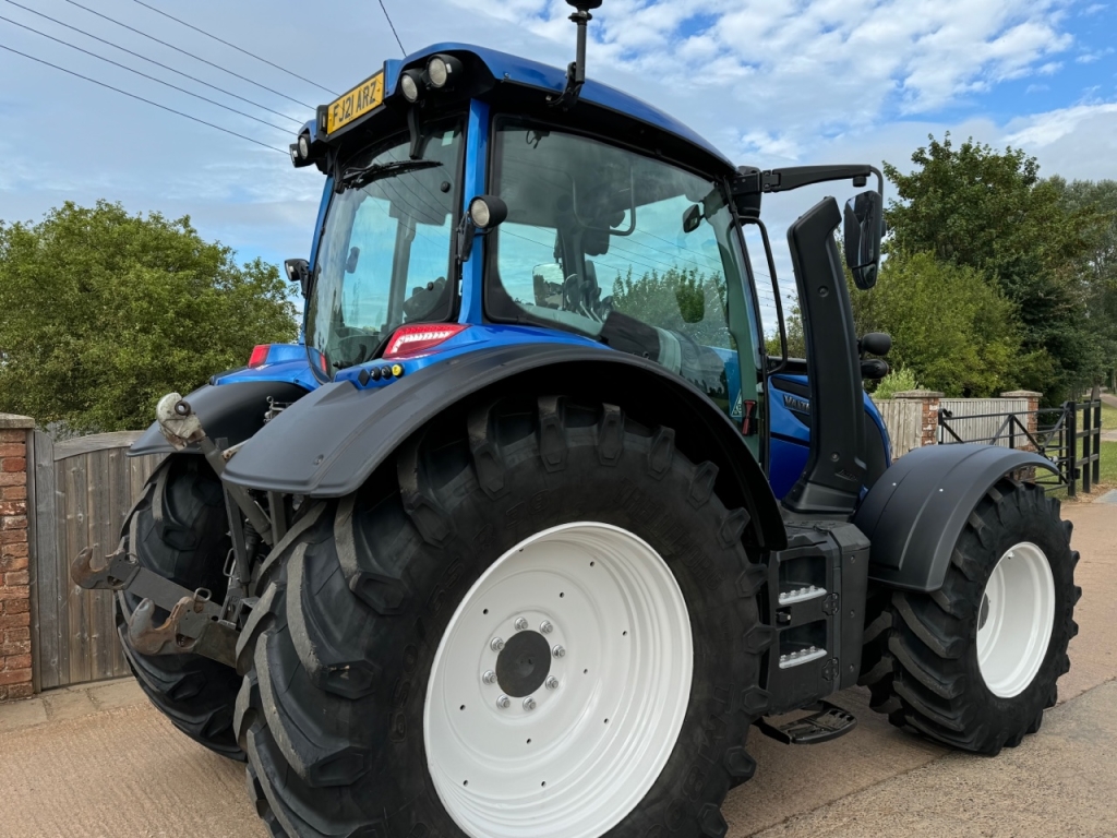 Valtra N174 Active