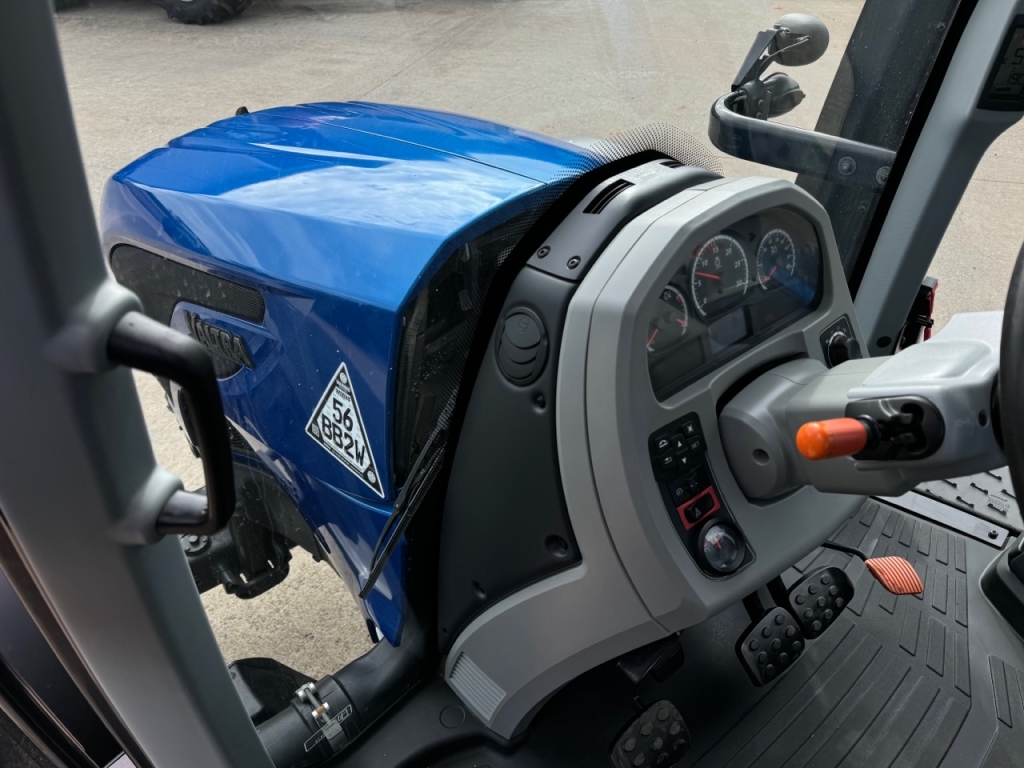 Valtra N174 Active