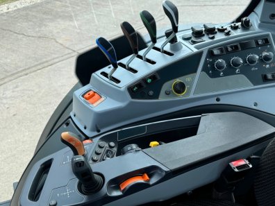 Valtra N174 Active