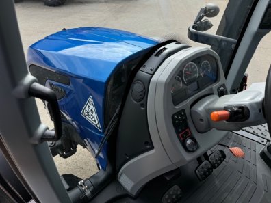Valtra N174 Active
