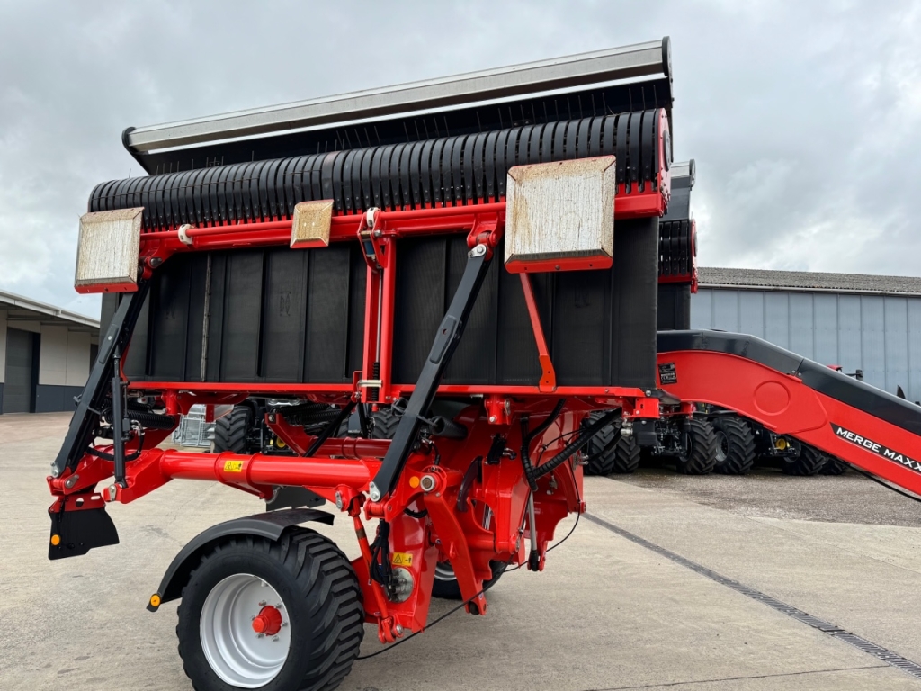 Kuhn Merge Maxx 950