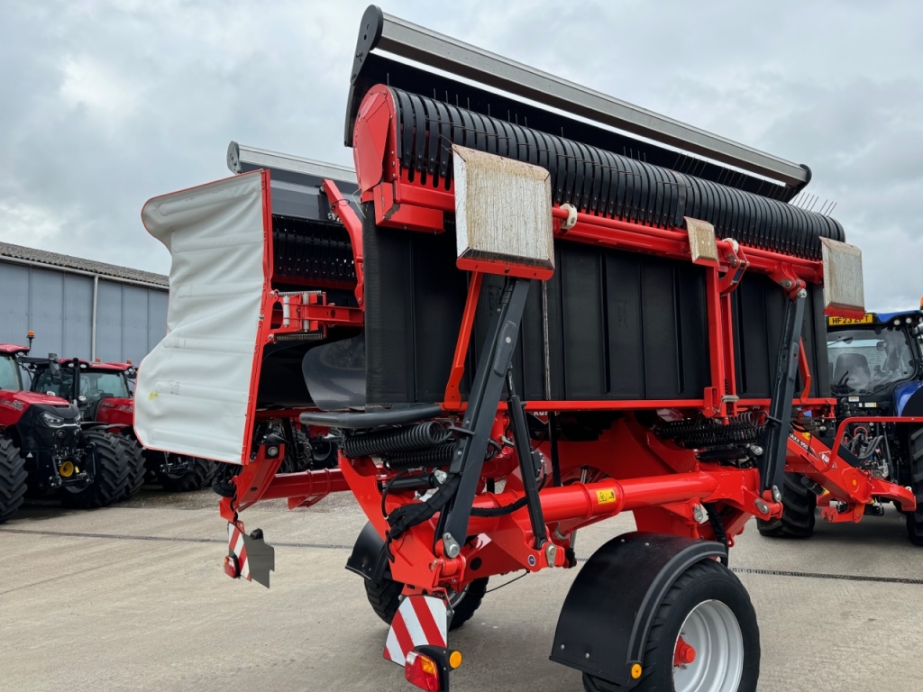 Kuhn Merge Maxx 950