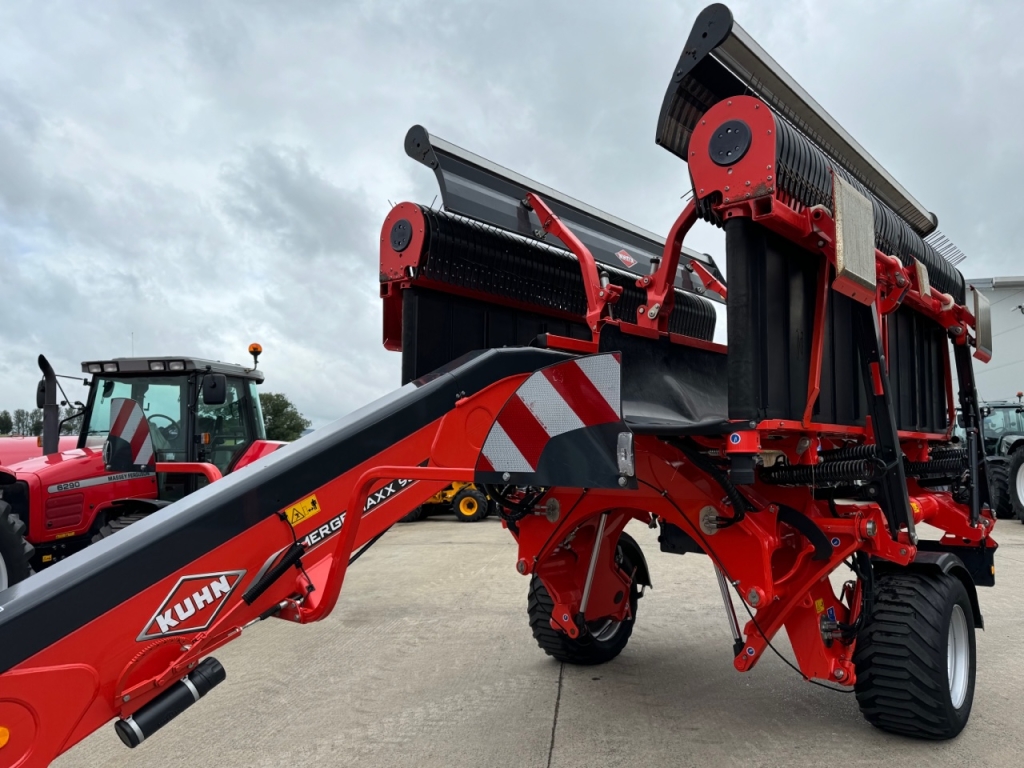 Kuhn Merge Maxx 950