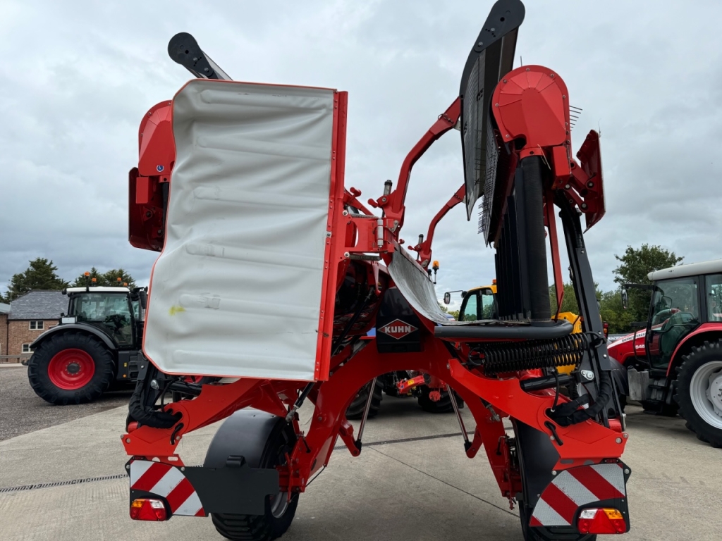 Kuhn Merge Maxx 950