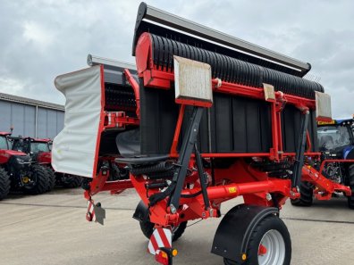 Kuhn Merge Maxx 950