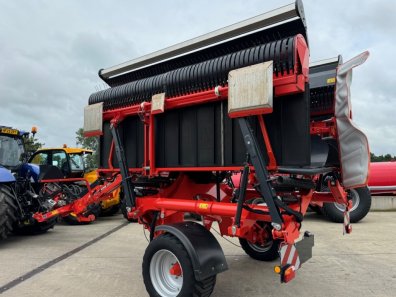 Kuhn Merge Maxx 950