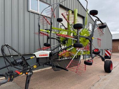Claas Liner 2900 Business twin rotor rake