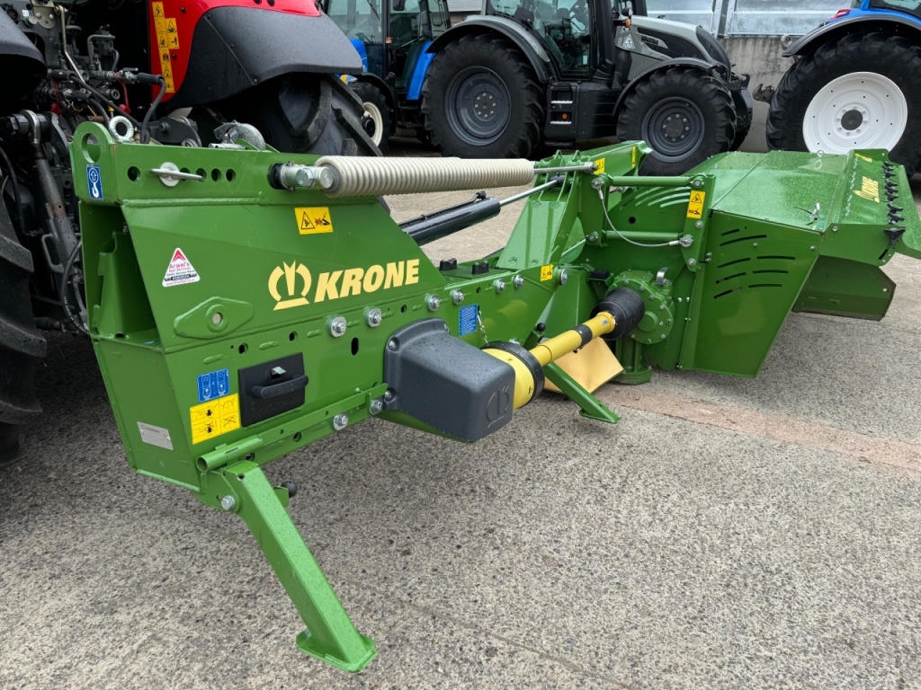 Krone EasyCut R 320 CV + F320 CV mower conditioners