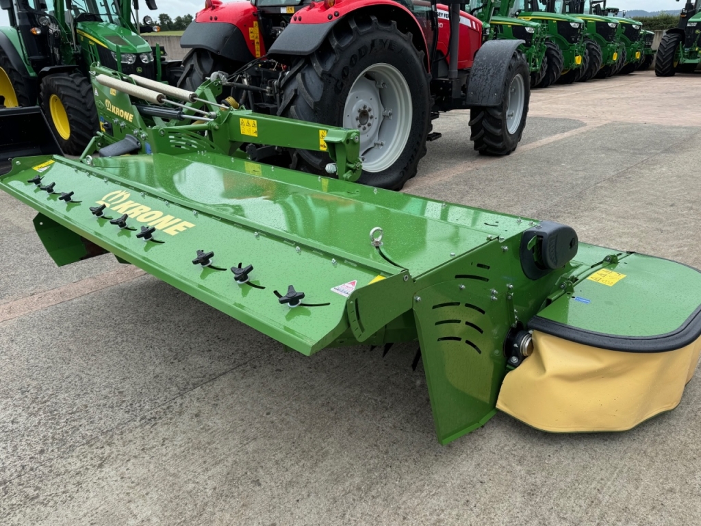 Krone EasyCut R 320 CV + F320 CV mower conditioners