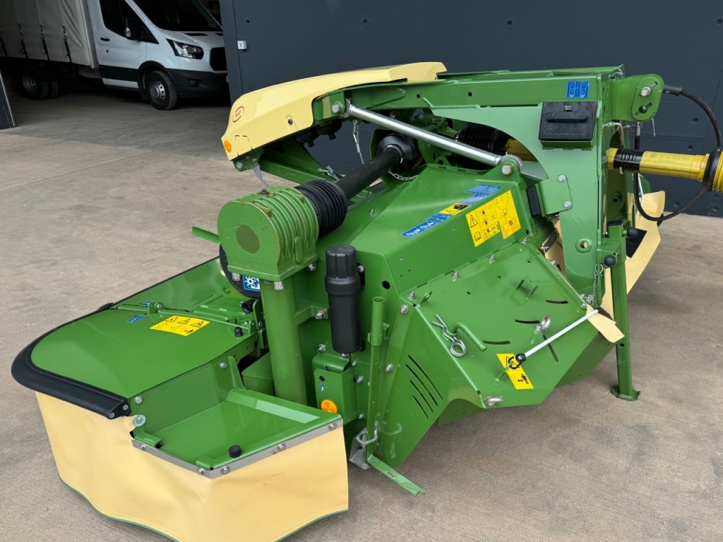 Krone EasyCut R 320 CV + F320 CV mower conditioners
