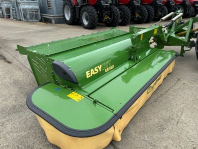 Krone EasyCut R 320 CV + F320 CV mower conditioners