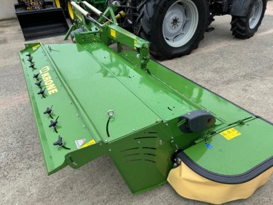 Krone EasyCut R 320 CV + F320 CV mower conditioners