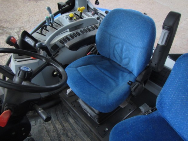 New Holland T6030 Delta