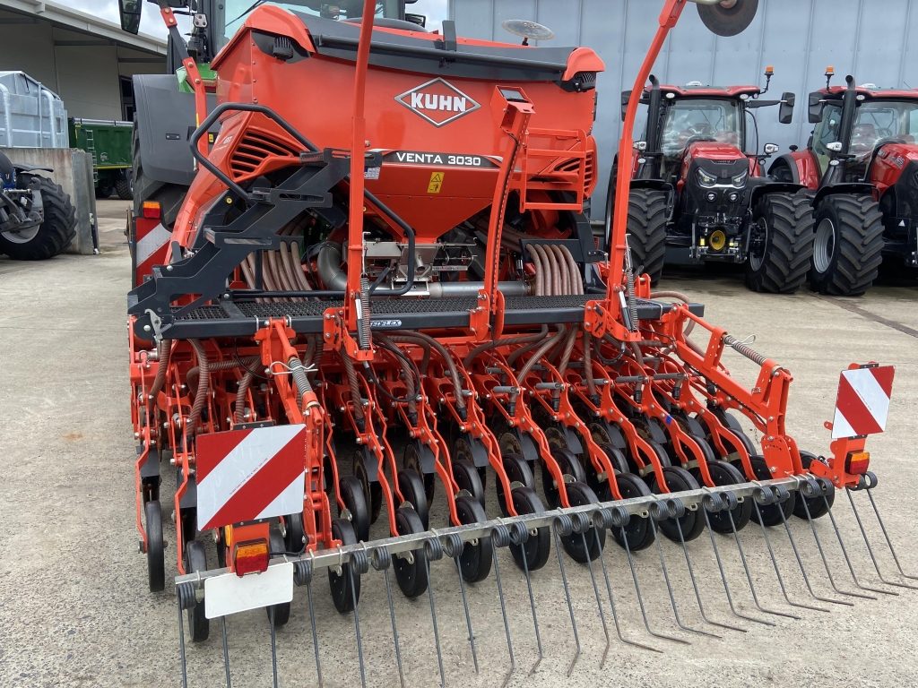 Kuhn Venta 3030 + HR3040 power combination drill