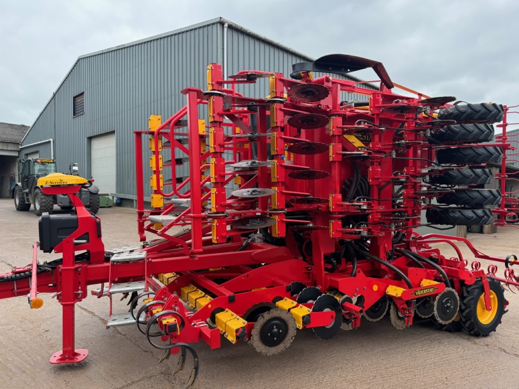 Vaderstad Rapid A 600S 6 Metre drill