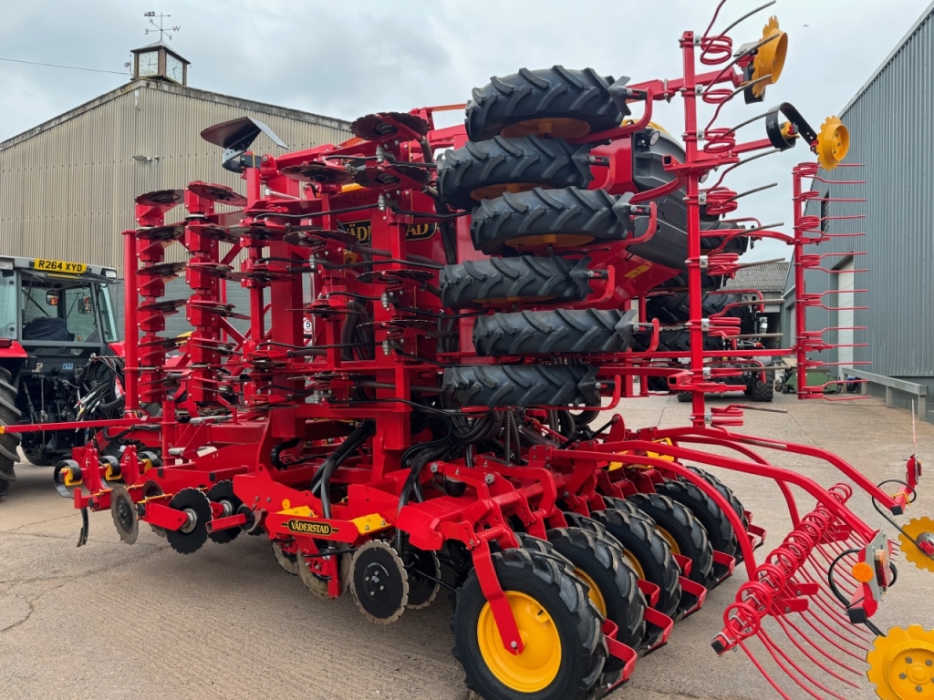 Vaderstad Rapid A 600S 6 Metre drill