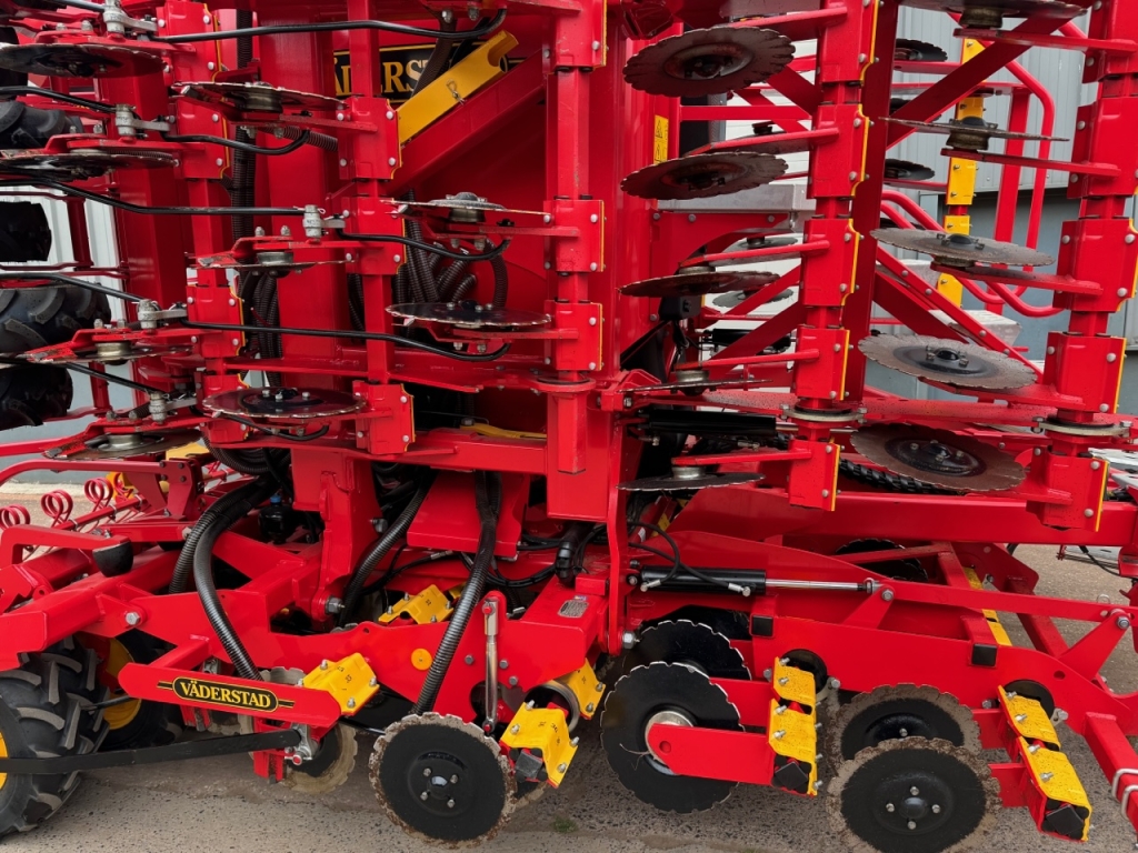 Vaderstad Rapid A 600S 6 Metre drill