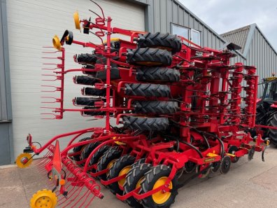 Vaderstad Rapid A 600S 6 Metre drill